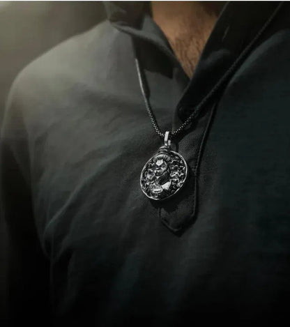 🕉️ Hanuman Ji Pendant Oxidised Silver Chain – Powerful & Stylish Spiritual Jewelry